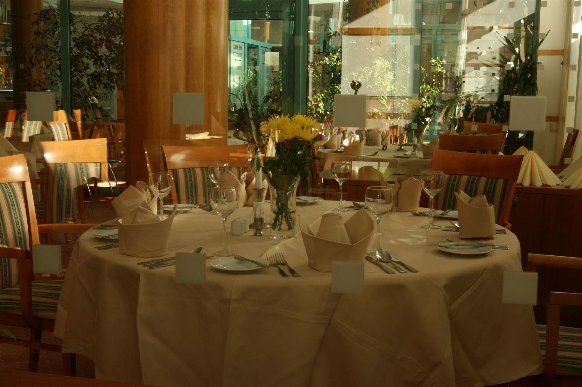 Orea Spa Hotel Cristal Mariánské Lázně Kültér fotó